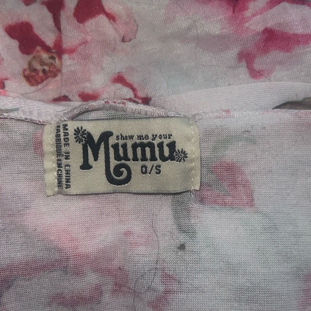 ✨Show Me Your MuMu Rose Print Robe O/S✨ - Picture 9 of 9